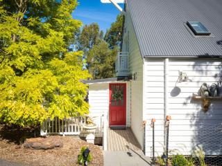 The Cottage - 8