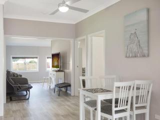 The Inlet Cottage - 6