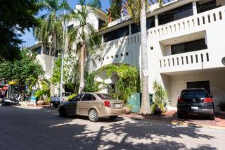 Royal Palms 9 condo - 3