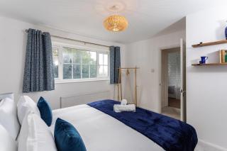 Maunsell House - Lovely central home near Designer Outlets & town with parking - Ashford - 3