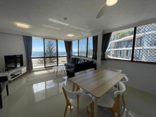 Aries Holiday Apartments - Gold Coast - 2