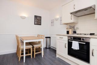 JOIVY Beautiful Mews Home near Princes Street - Edimburgo - 9