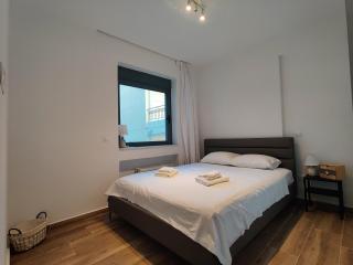 WSD Luxury Stylish 1BD Apt near Marina & Beach - Athens - 1