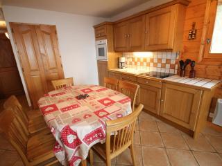 Magnifique T3 avec terrasse et garage à Villard-sur-Doron - FR-1-293-254 - Villard-sur-Doron - 3