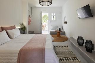 Symmetry Suites - Akrotiri - 4