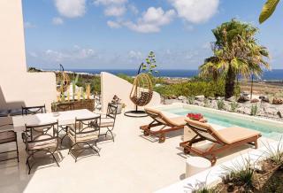Pink Freud Villas Santorini - Oia - 0