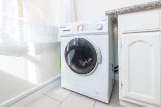 Sunny Boho Chic West Hollywood Flat! - 7