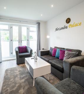 Hatfield Gem - 1 Bed with Parking near Uni, Business Park & City Center, Big savings on Longer Stays - Hatfield - 5