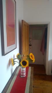 Homey, warm & welcoming room. - 4