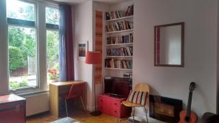 Homey, warm & welcoming room. - 2