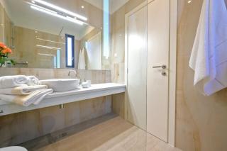 Luxury Beachfront Villa Raquel with Private Pool & Gym at Šolta, Croatia - Nečujam - 4