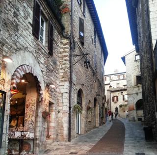 Il Cortile di San Rufino - Assisi - 0