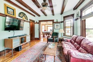 Mountain View Victorian with Convenient Location and Lots of Space tp Play farmhouse - 6