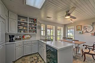 Charming Hamilton Farmhouse with Country Views! - - 5