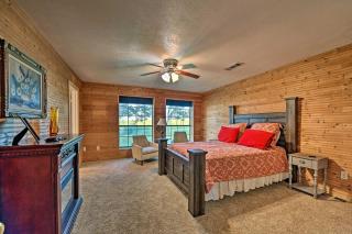 Charming Hamilton Farmhouse with Country Views! - - 2