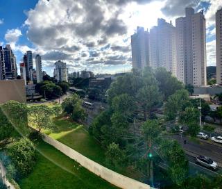 505 - Apartamento Lindo, amplo e decorado, mobiliario moderno, cozinha completa com utensílios , Excelente vista da cidade e localização privelegiada no bairro Bigorrilho proxímo de shopping e parques - 9