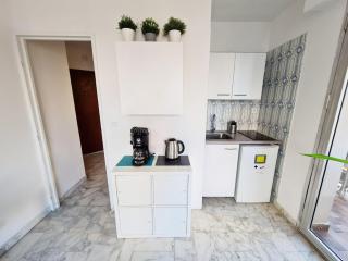 GregBnb - T2 Pleine Ville - CLIMATISE - BALCON - 2 - 3