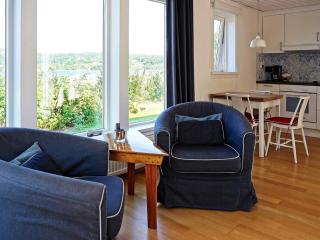 4 person holiday home in HENÅN-By Traum - Henån - 2