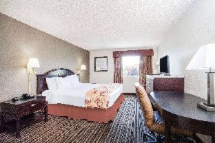 Days Inn by Wyndham Aberdeen - 9