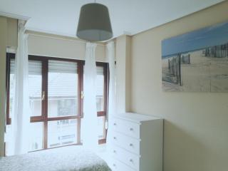 Apartamento a cuatro minutos caminando de la playa - Noja - 1