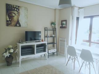 Apartamento a cuatro minutos caminando de la playa - Noja - 0