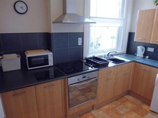 Parterre Holiday Apartments - Sandown - 6