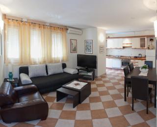 Ideal Location Split Apartments - Split - 4