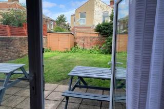 Southsea Space big bright 5 bedroom house sleeps 12 - Portsmouth - 1