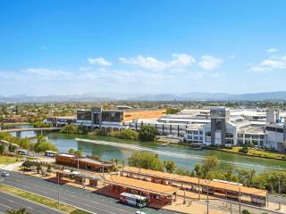 Hinterland Views 2BR apartment - Sierra Grand - CoastHM - 7