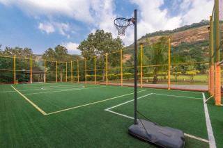 StayVista's Vyoman Villa - Experience a valley view, lush lawn, spa, and yoga retreat - Lonavala - 7