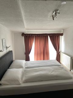 Hotel Restaurant Germania - Neuwied - 9