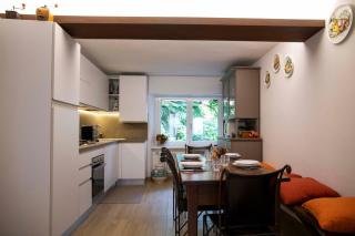 LE RONDINI - Courtyard apartment with balcony & terrace - Lesa - 3