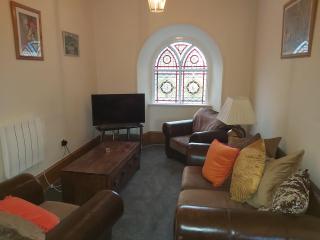 Kirkhouse - 7