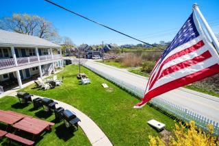 Island Manor Resort by VRHost - New Shoreham - 0