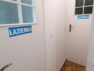 Hostel Tulip - Pokój 2 ze wspólną łazienką i kuchnią - Szczecin - 6