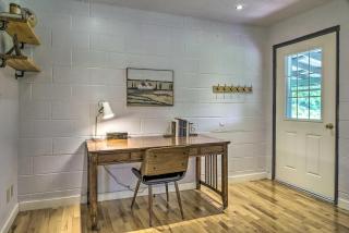 Quiet Country Home in Ava with Chic Interior! - 9