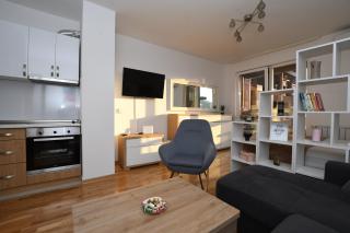 Sky Way Studio Apartment - Sarajevo - 2