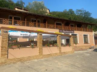 MOTEL Restaurant NICOL ARMENIS - Armeniş - 0