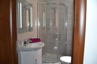 Mellieha Town Centre Bright & Spacious 3 Bedroom Apartment - Mellieħa - 9
