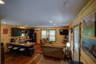 Dragon's Nest Cabin with Mountain Views - Robbinsville - 8