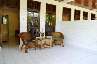 Flamboyan Hotel - Kuta - 2