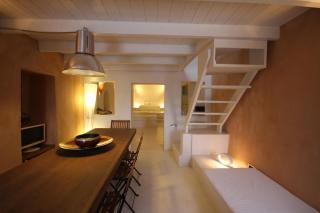 Lydia Cavehouse - Oia - 5