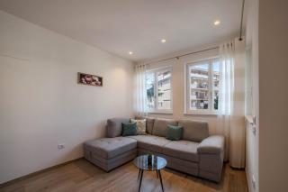 City Apartment Flora - 4