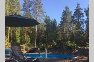 Sirpa's Artistic Nuuksio Retreat with Heated Pool - 2