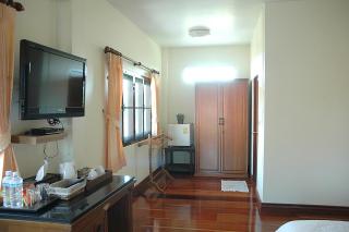 Thararin Villa - Ban Doem Bang - 6