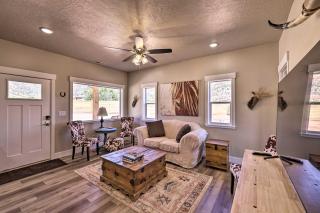 Quiet Kanab Home with Panoramic Views and Porch! - 7