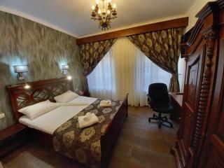 History Apartments Cetății - 8