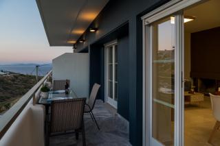 CHROMA Lodge Rafina - Rafina - 7