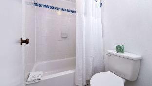 Rodeway Inn Clearwater - Central - Clearwater - 2