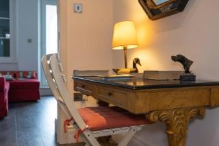 Charming Colonial Flat in historic building - 9